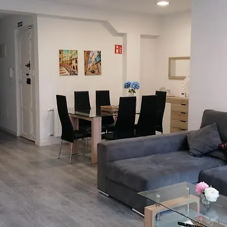 Διαμέρισμα Pisazo Calle Peatonal En El Centro! *